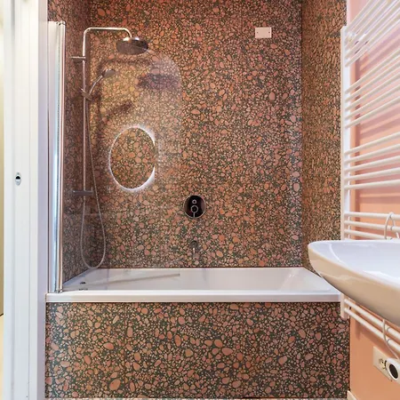 Bilocale Design Con Terrazza - De Angeli Milaan